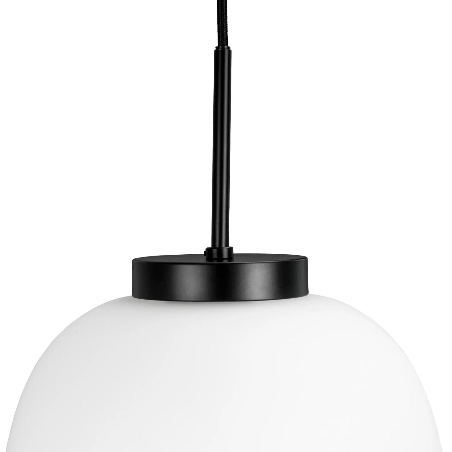 Dyberg Larsen DL39 Taklampa, Opal/Svart