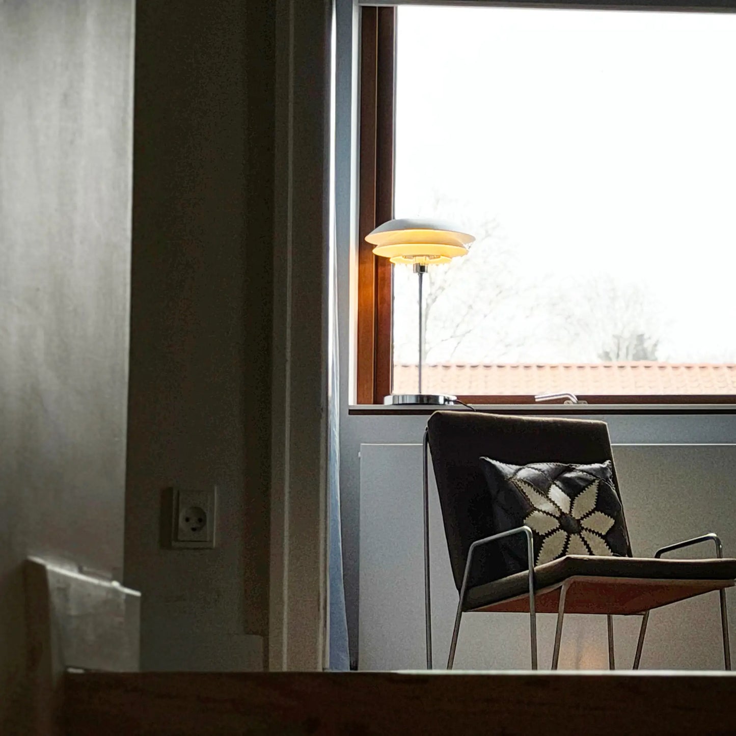 Dyberg Larsen DL31 Bordslampa, Vit