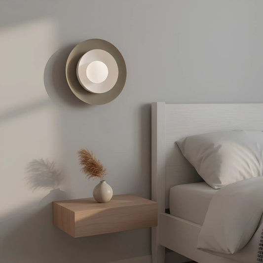 Emibig Poppi Vägglampa 30x30 cm, Beige/Vit