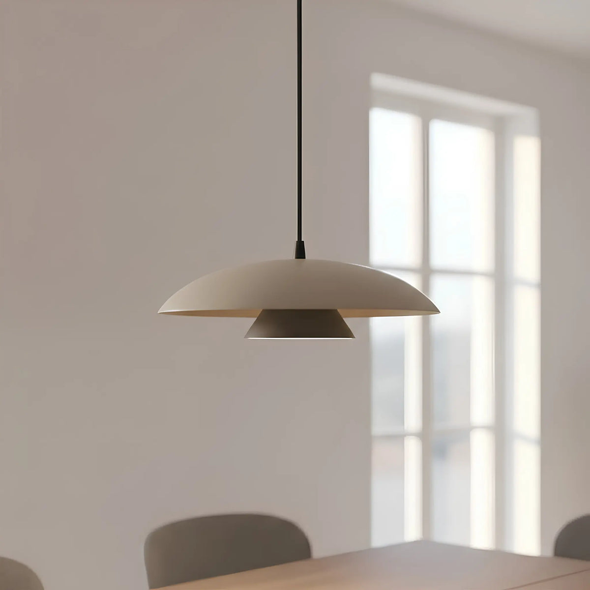 Emibig Babel Pendellampa Ø30 cm, Beige/Svart