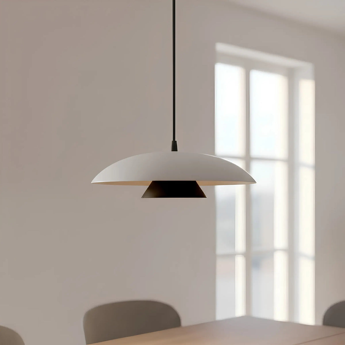 Emibig Babel Pendellampa Ø30 cm, Vit/Svart
