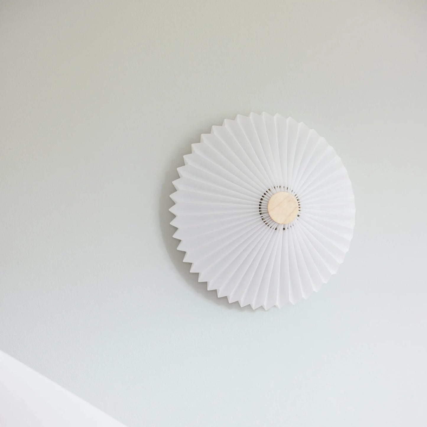 Halo Design Paris Taklampa Ø40 cm Clean White/ Antique