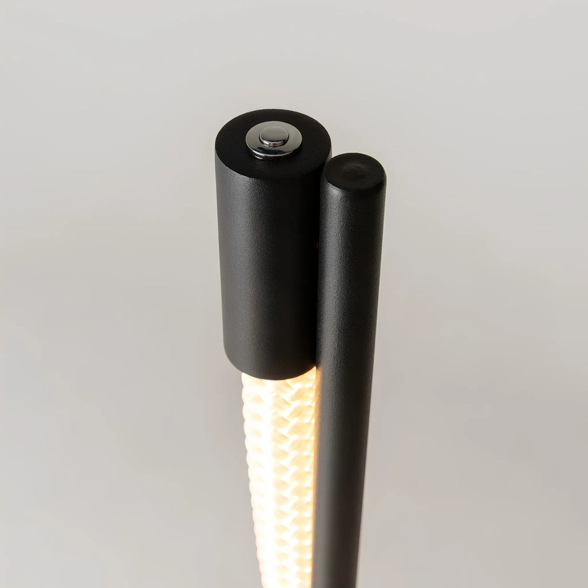 Maytoni Tau Golvlampa, Svart
