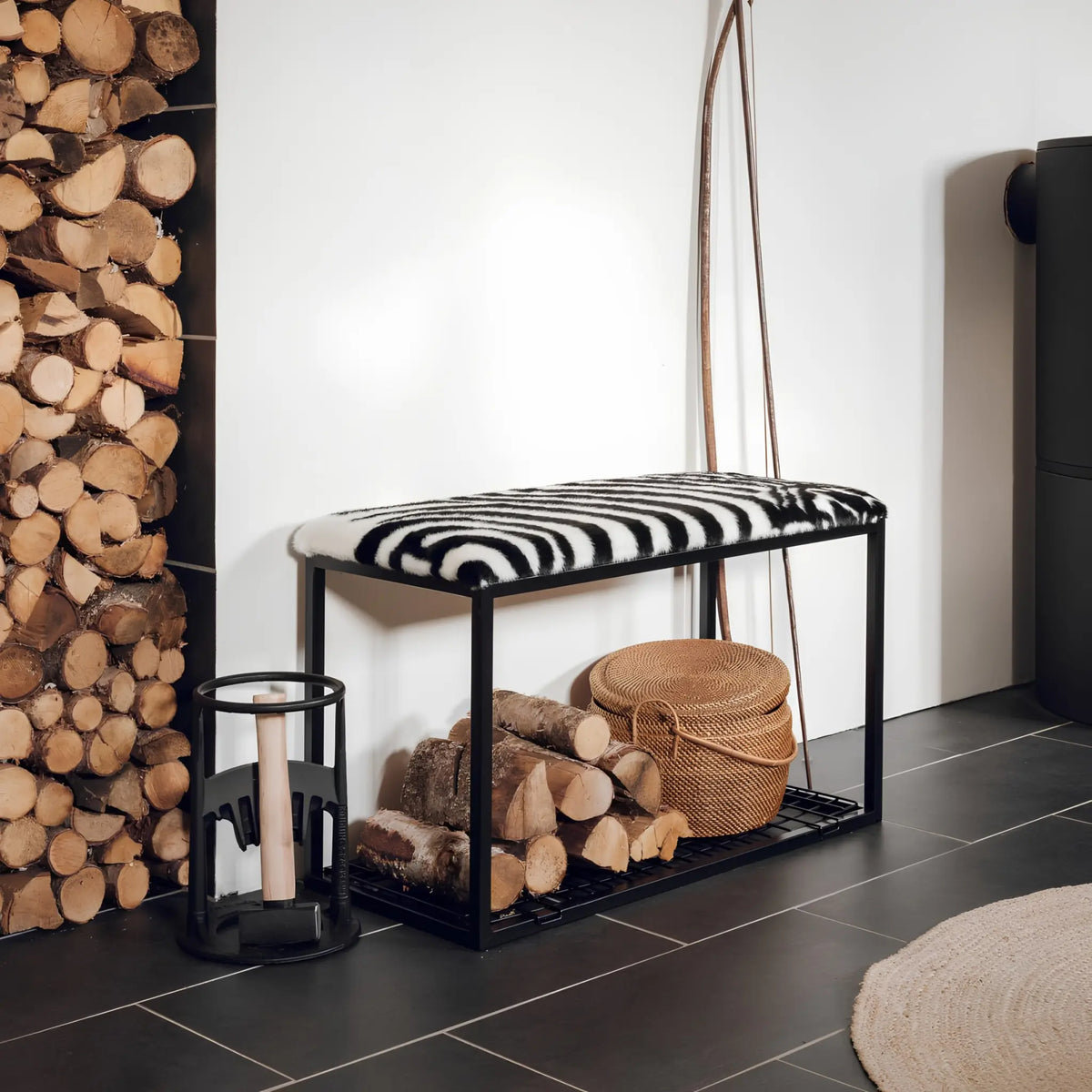 Skinnwille Palle Bänk M Fuskpäls 60x35x50 cm, Zebra/Svart