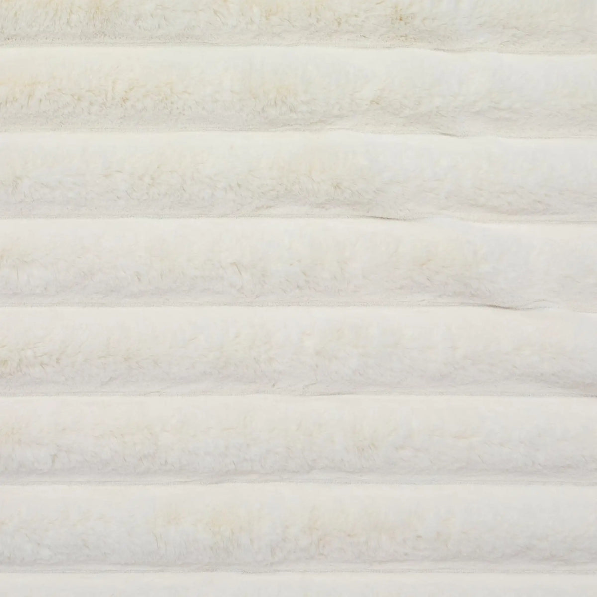 Skinnwille Liny Pläd L 140x220 cm, Elfenben
