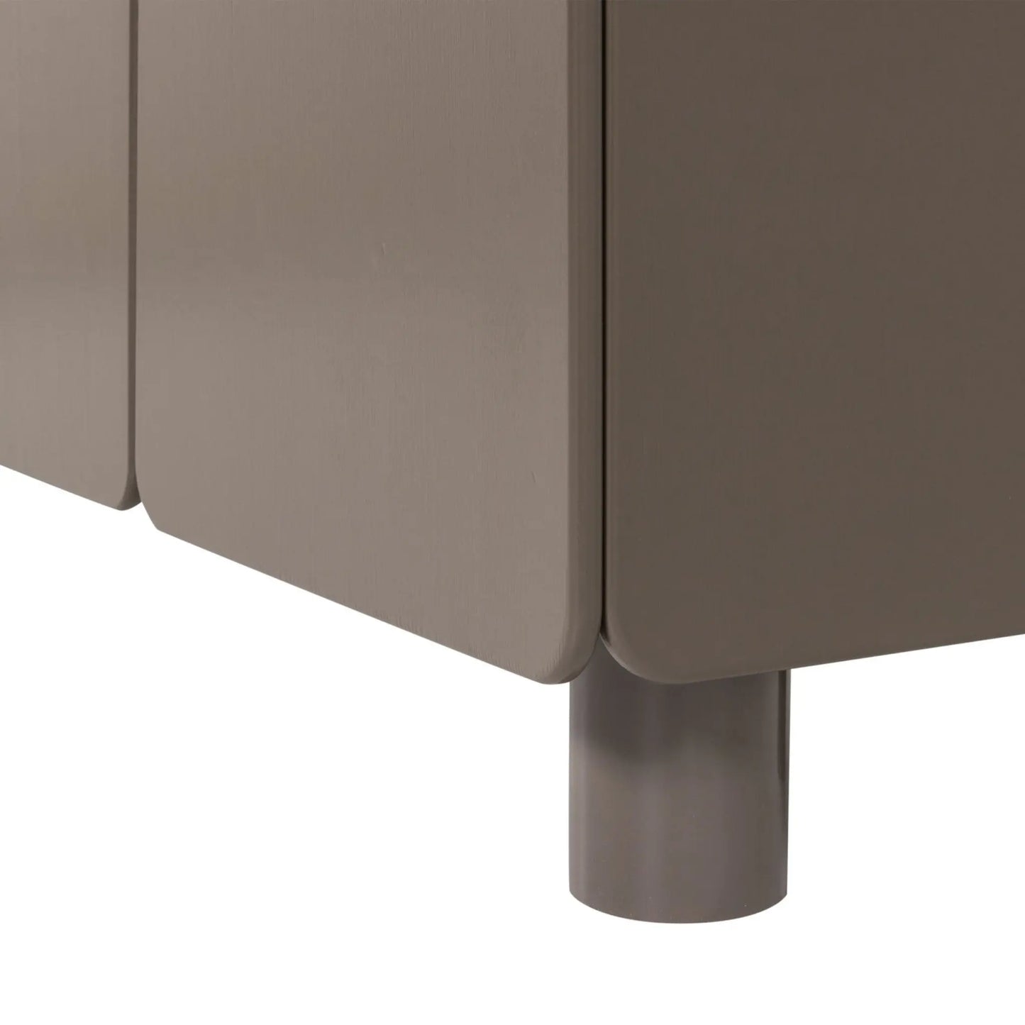 WOOOD Root Skänk 200 cm I Furu, Truffle Brown
