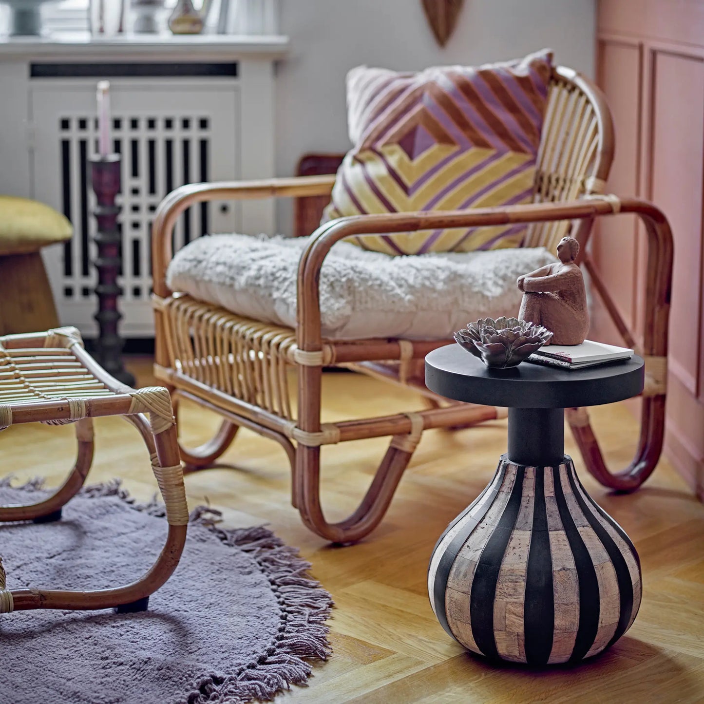 Bloomingville Aloise Sidobord, Svart