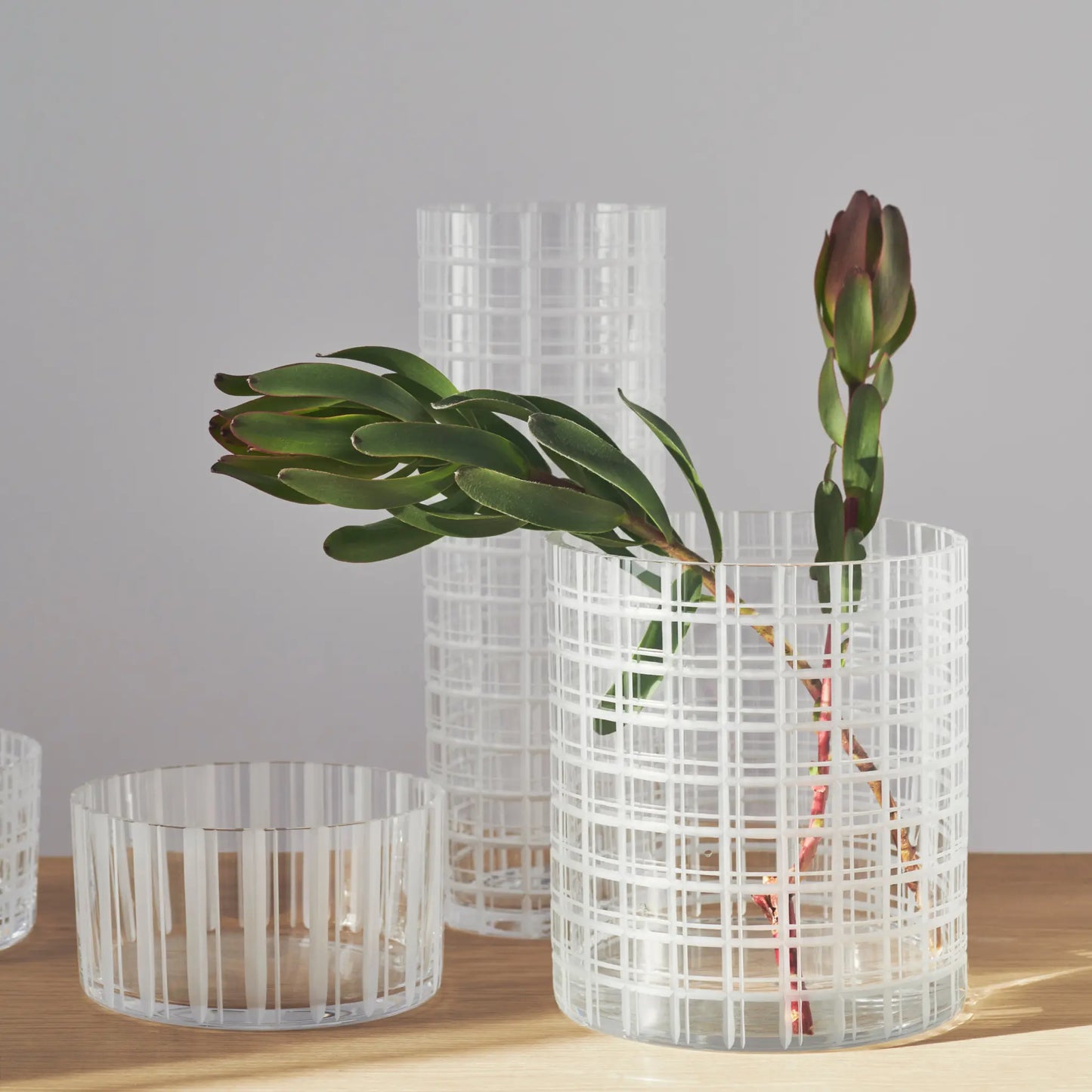 Orrefors, Cut In Number Vas Rutmönster 20 cm, Klar/Vit