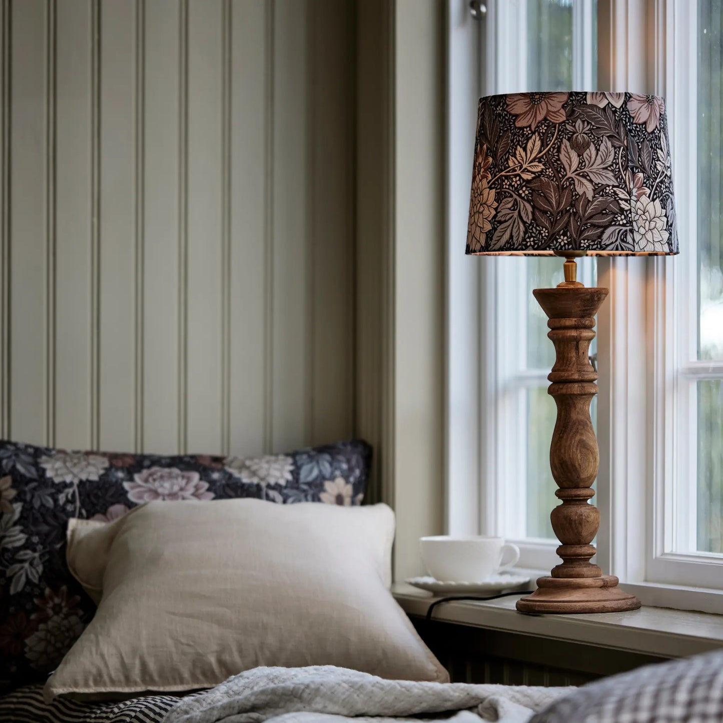 PR Home Lodge Bordslampa , Dahlia Brun