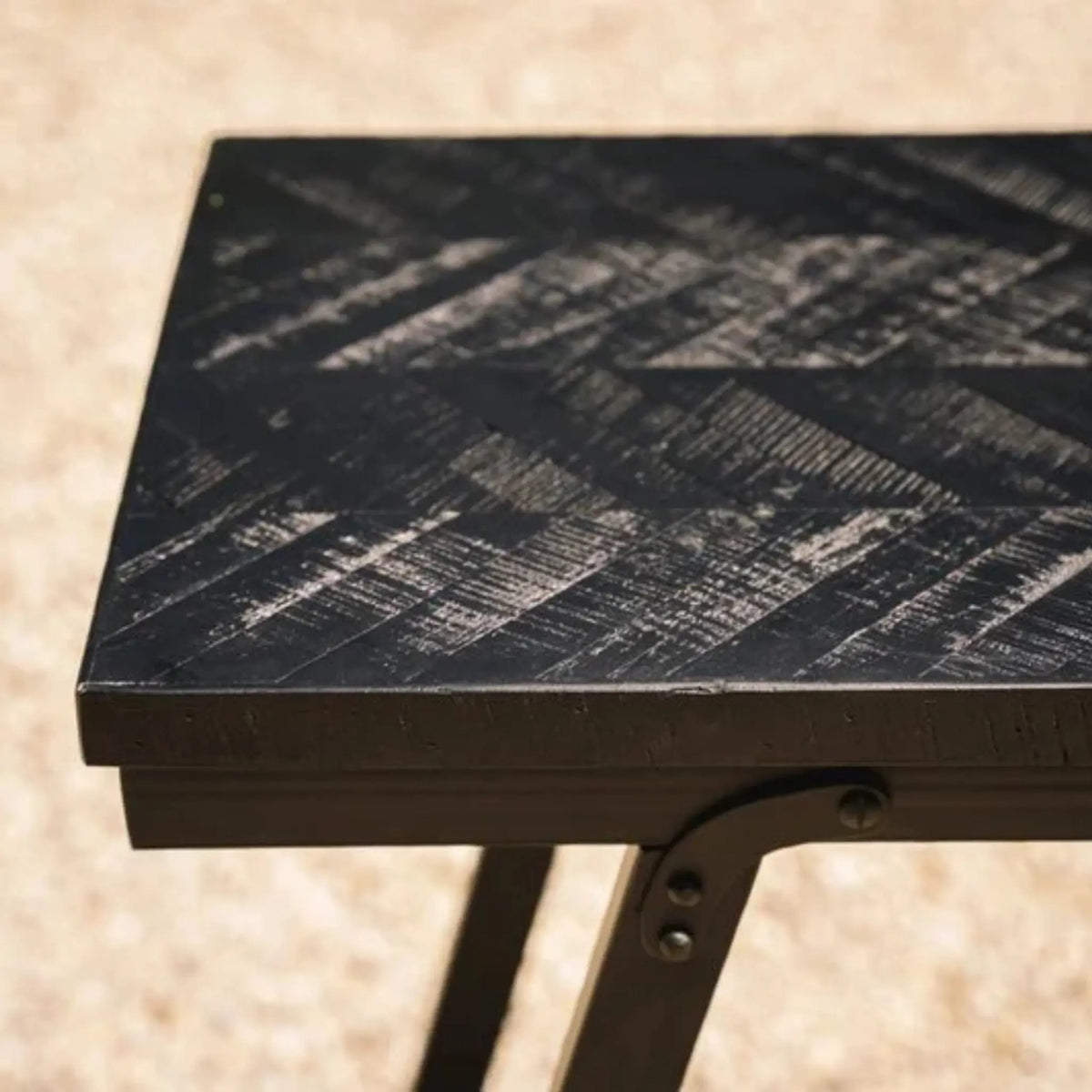 Bazar Bizar The Herringbone Bord Högt 140 cm, Svart