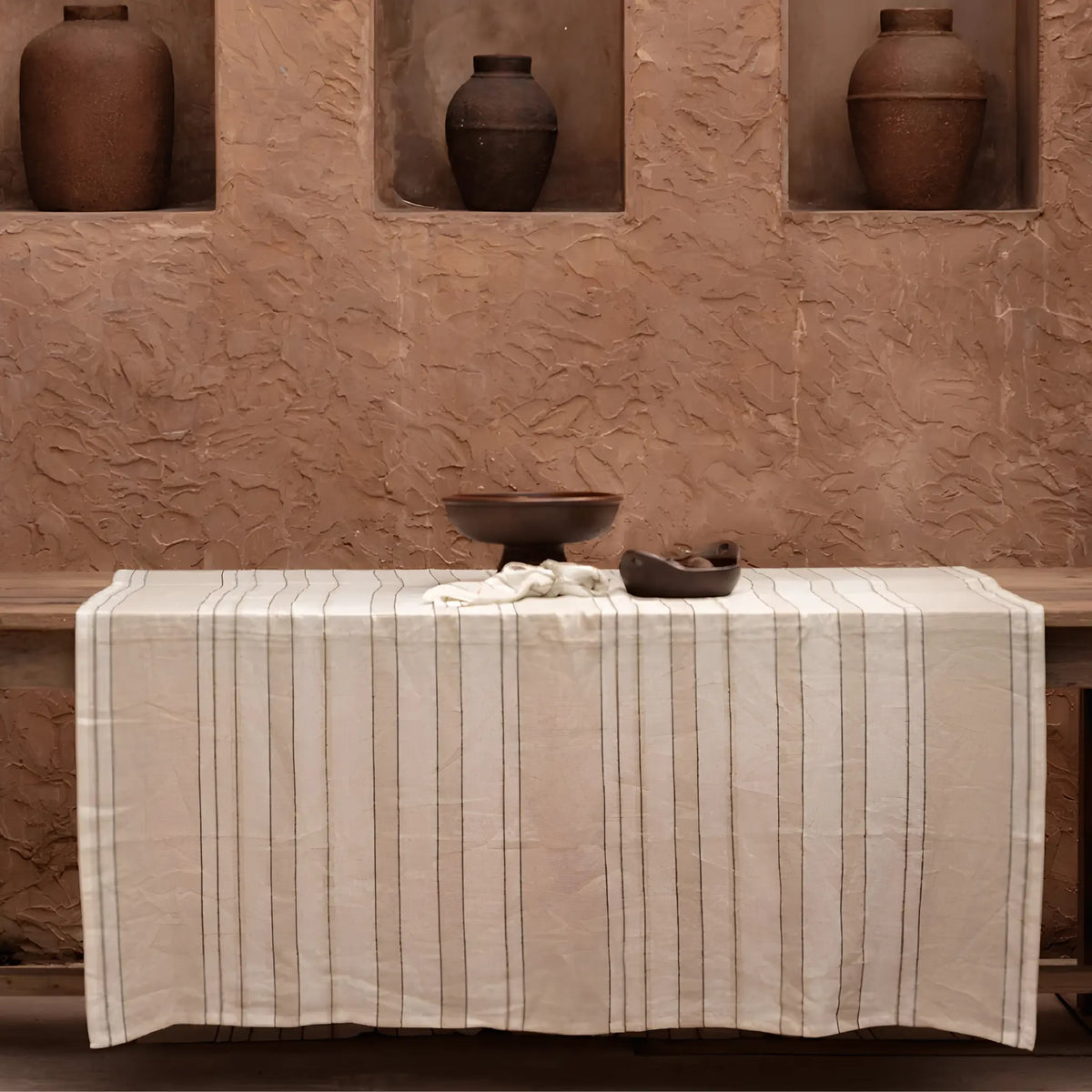 Bazar Bizar The Provence Bordsduk 150x300 cm, Natur/Svart/Vit