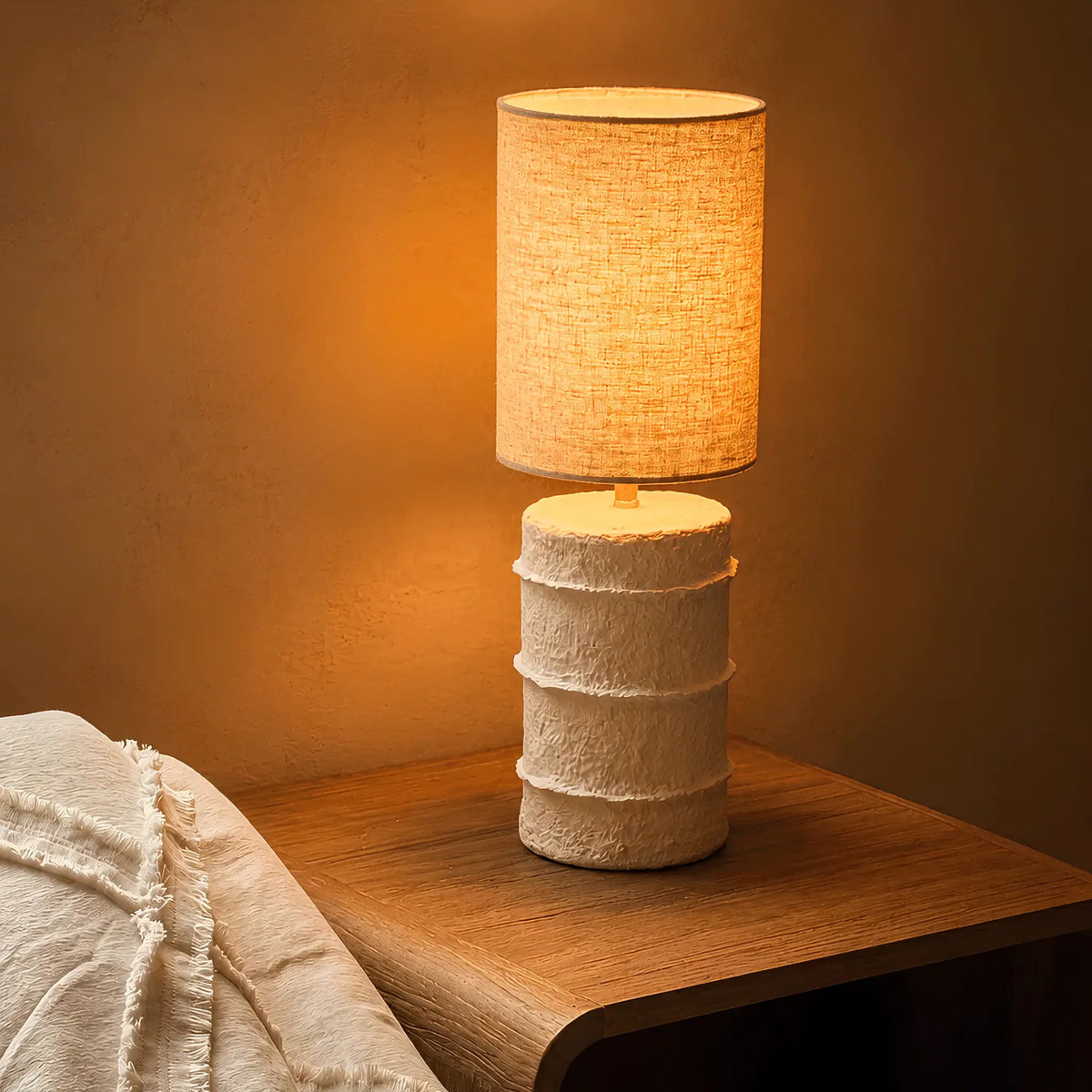 Bazar Bizar The Contour Bordslampa S, Vit