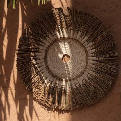 Bazar Bizar The Raffia Väggdekoration i makramé, Vit/Natur