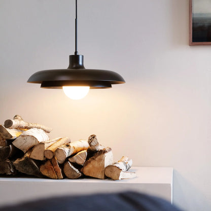 Dyberg Larsen AVA Taklampa, Svart