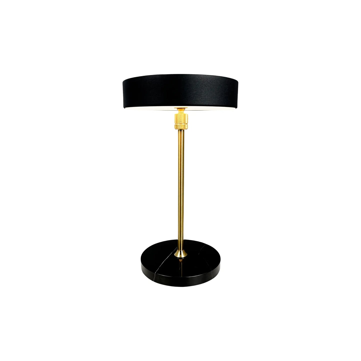 Dyberg Larsen Moonlight Bordslampa LED Laddningsbar, Svart/Mässing/Marmor