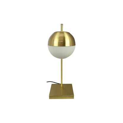 Dyberg Larsen Caen Bordslampa med vit kupa, Mässing/Vit