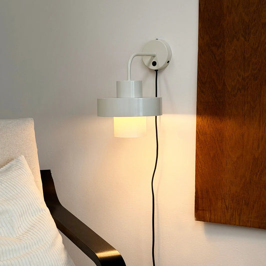 Dyberg Larsen Stoke Vägglampa, Vit