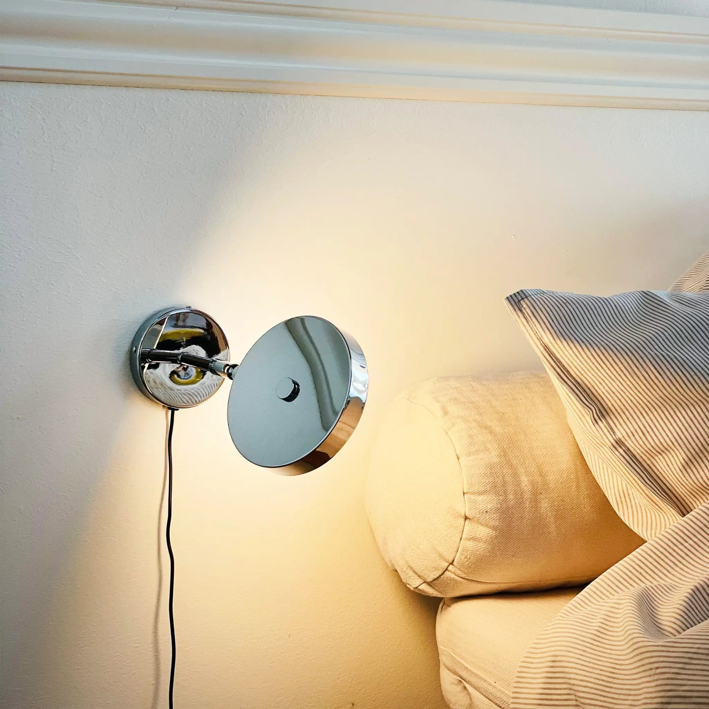 Dyberg Larsen Starlight Vägglampa, Krom