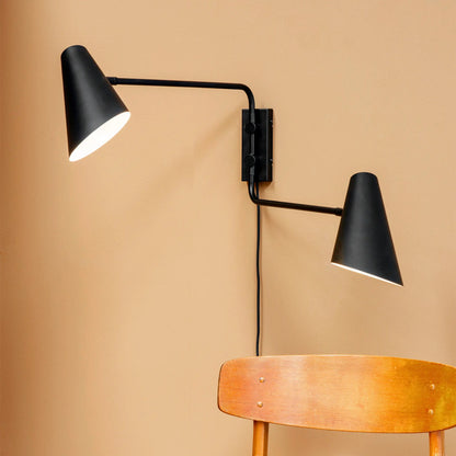 Dyberg Larsen Cale Vägglampa med 2 armar, Svart