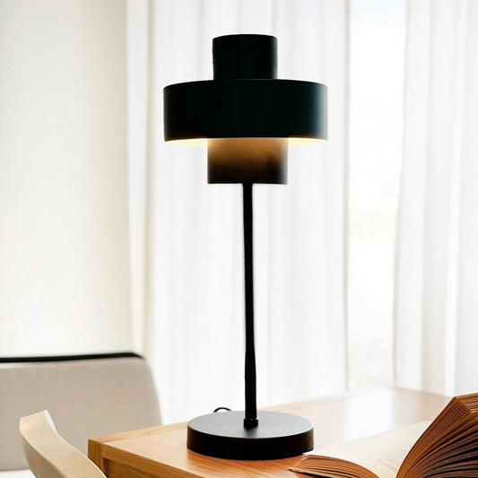 Dyberg Larsen Stoke Bordslampa, Svart