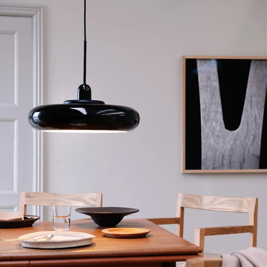 Dyberg Larsen Planet Taklampa, Svart