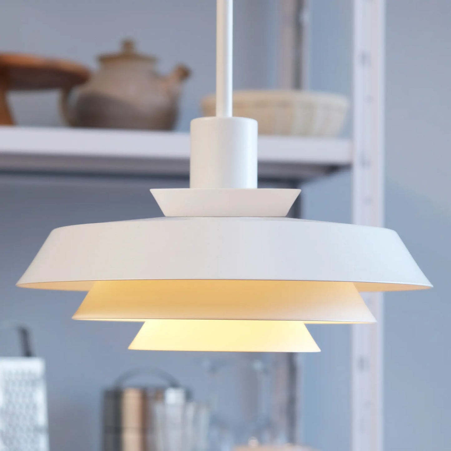 Dyberg Larsen DL30 Taklampa, Vit