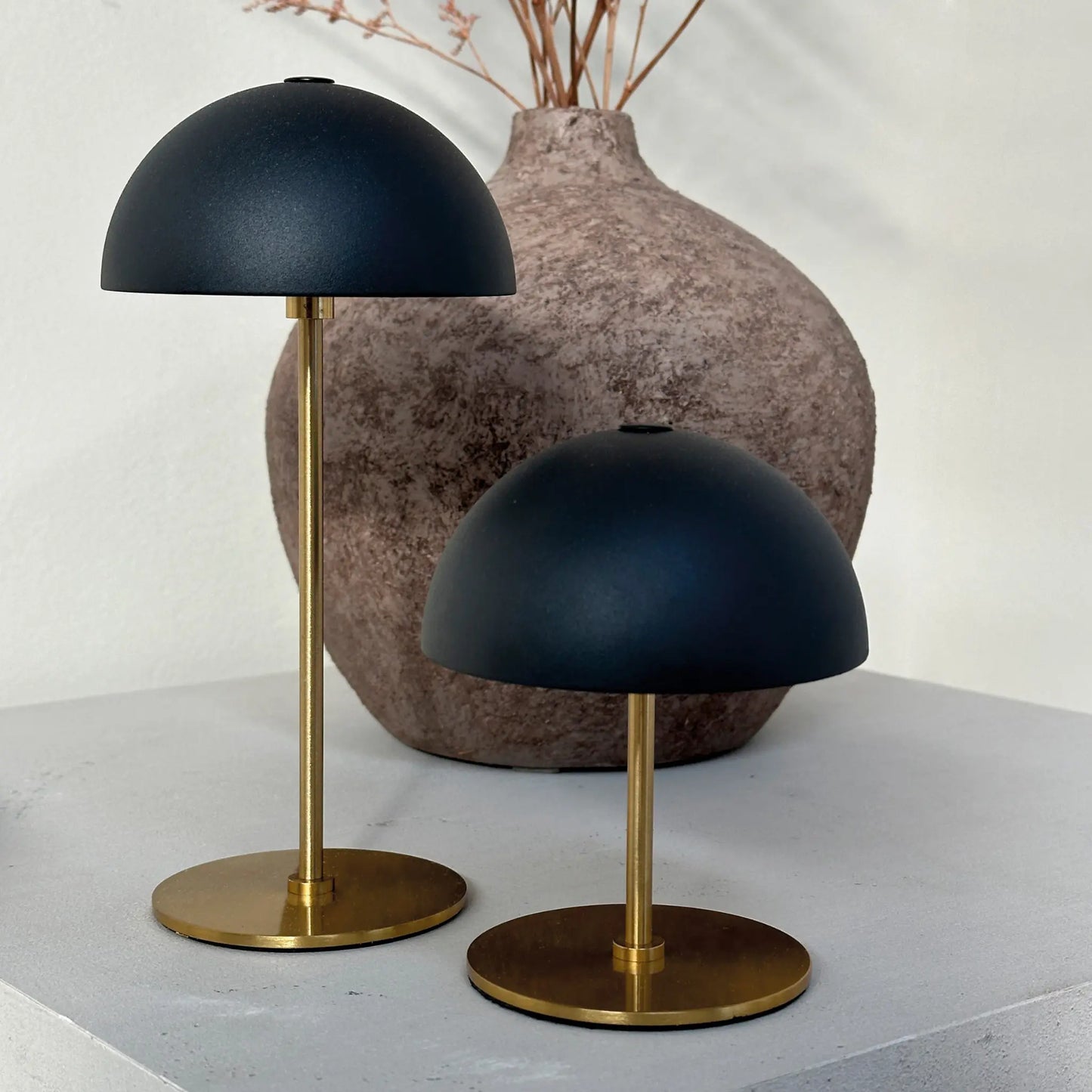 Dyberg Larsen Along Bordslampa 2-pack, Svart/Mässing