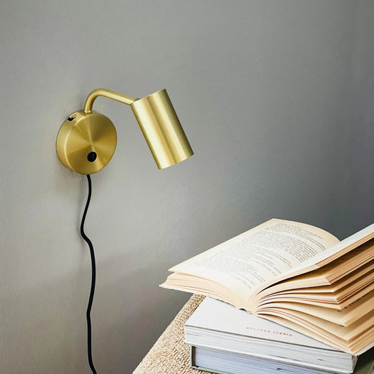 Dyberg Larsen Skagerrak Vägglampa, Mässing