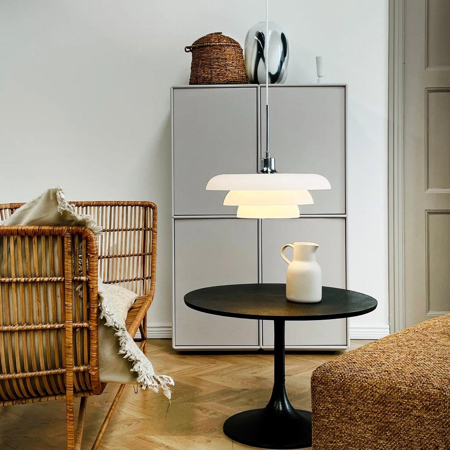 Dyberg Larsen Ava Taklampa Ø40 cm, Opal/Krom