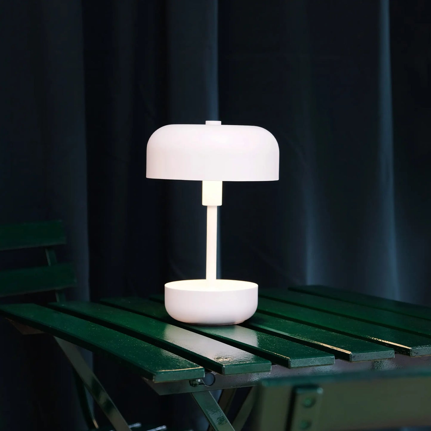 Dyberg Larsen Haipot Bordslampa LED Laddningsbar, Vit