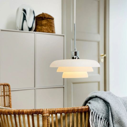Dyberg Larsen Ava Taklampa Ø31 cm, Opal/Krom