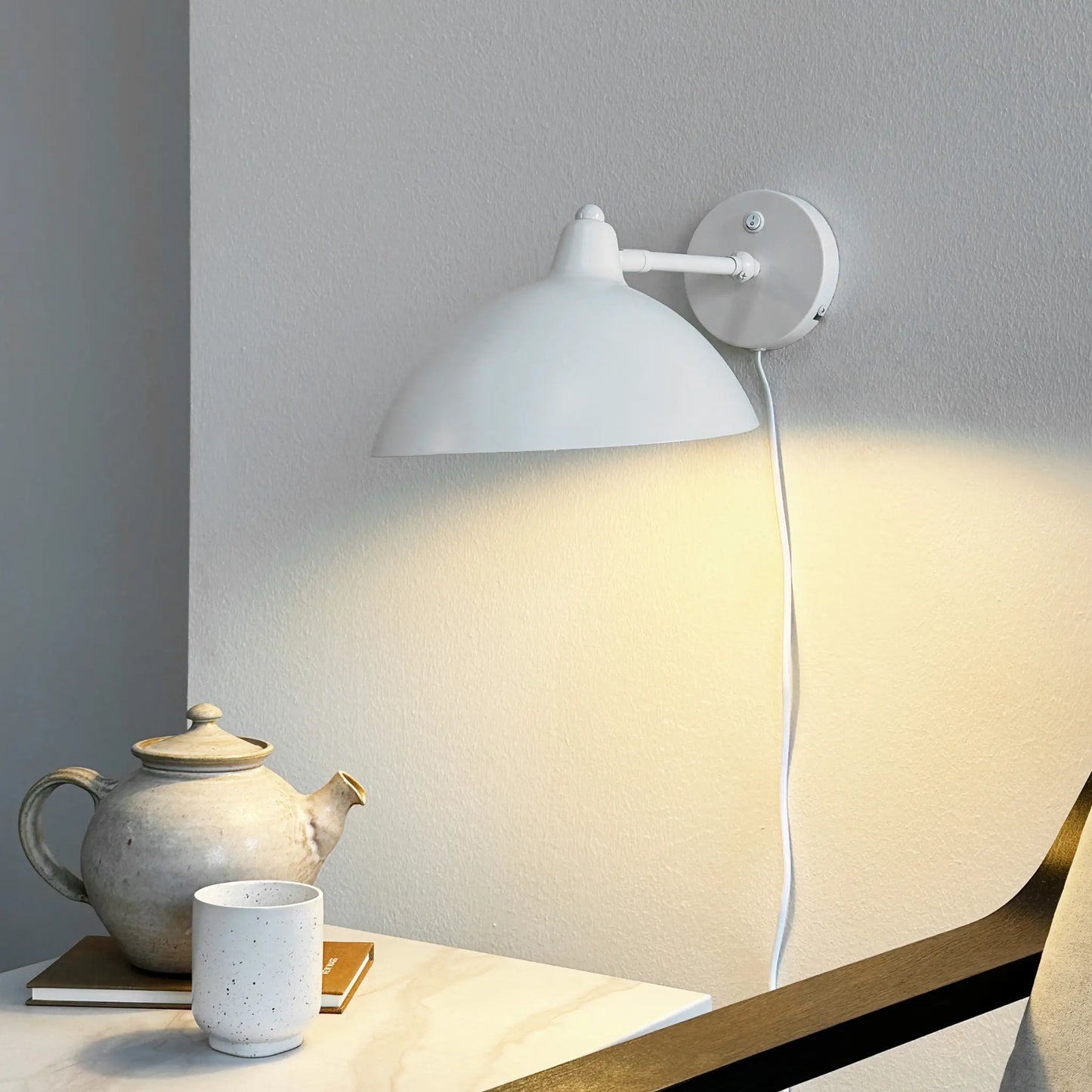Dyberg Larsen Futura Vägglampa, Vit