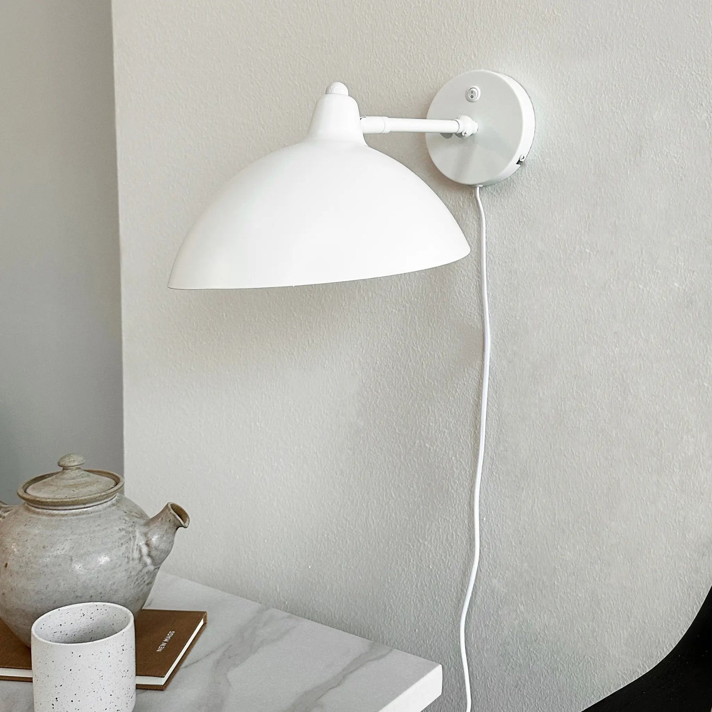 Dyberg Larsen Futura Vägglampa, Vit