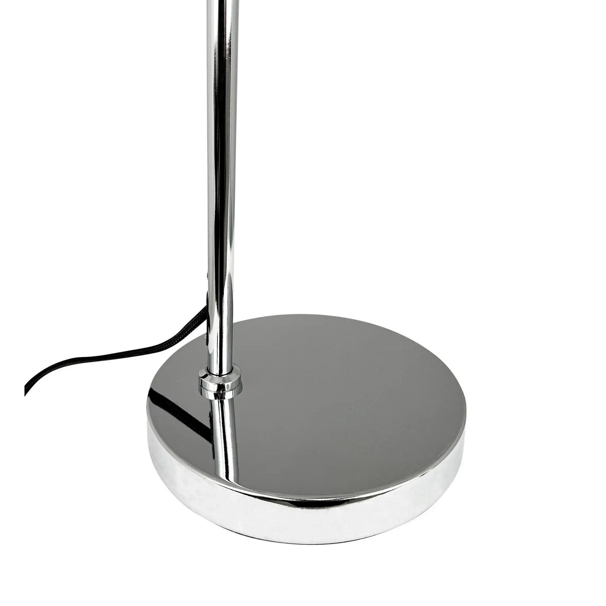 Dyberg Larsen DL12 Bordslampa, Krom