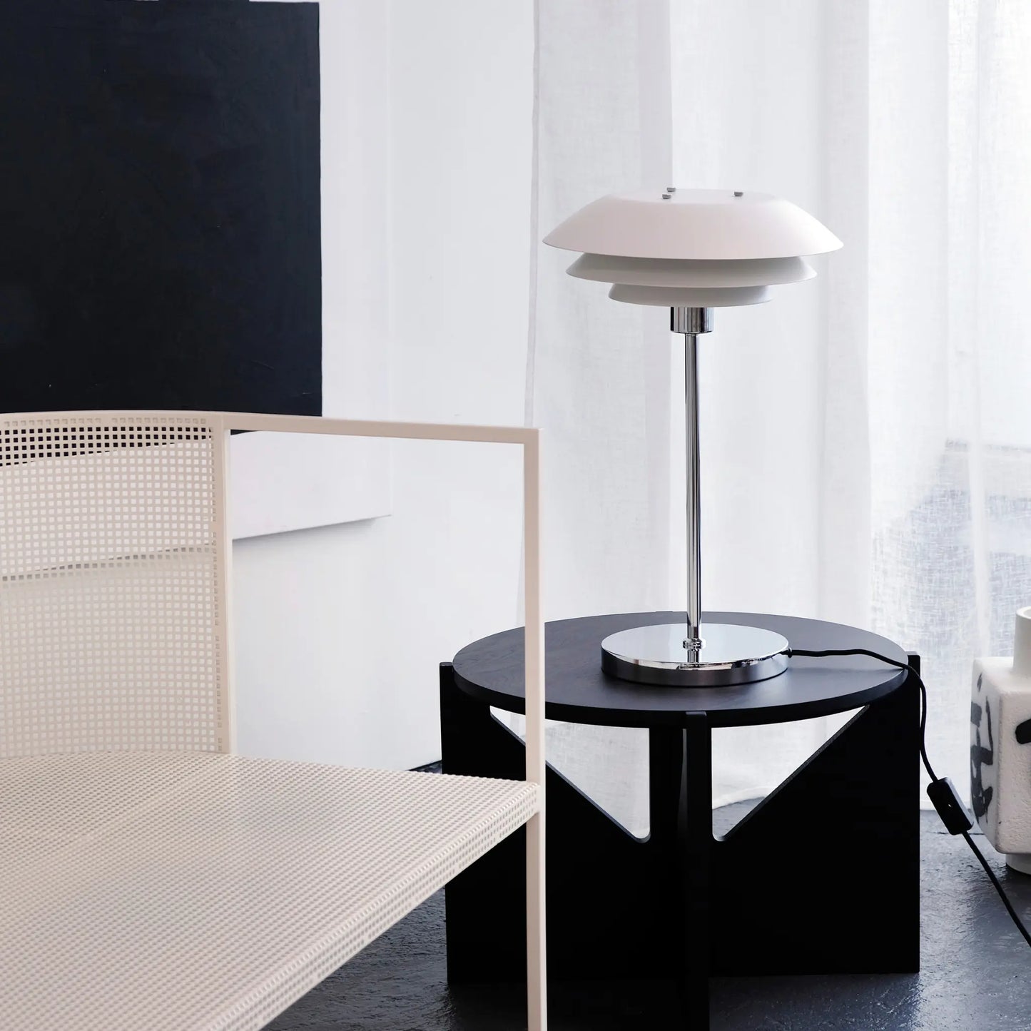 Dyberg Larsen DL31 Bordslampa, Vit