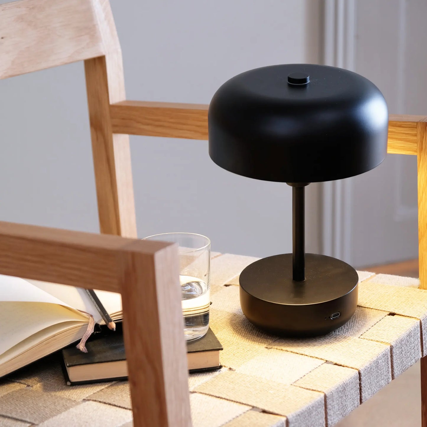 Dyberg Larsen Haipot Bordslampa LED Laddningsbar, Svart