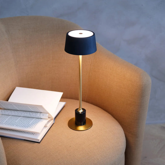 Dyberg Larsen Yoyo Bordslampa LED Laddningsbar, Svart/Mässing