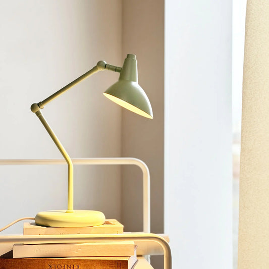 Dyberg Larsen Vela Bordslampa, Mintgrön
