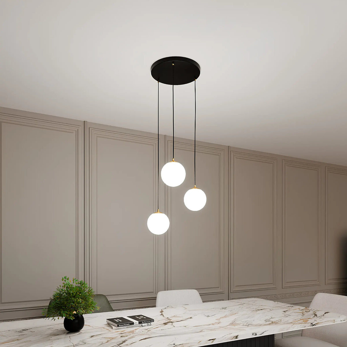 Emibig Royal Pendellampa 3-ljus Ø40 cm, Svart/Guld