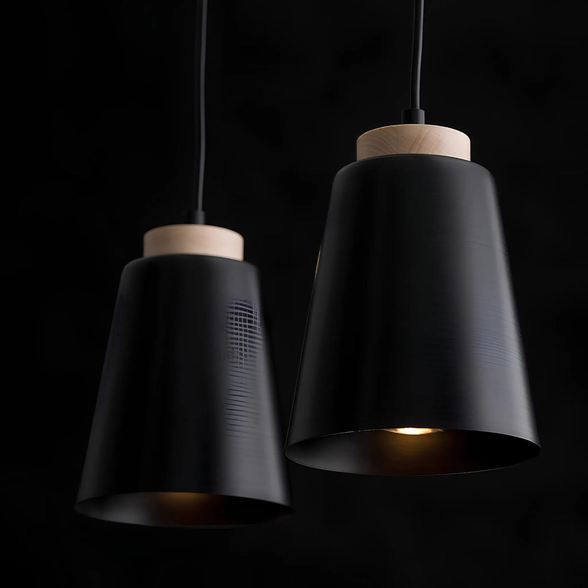 Emibig Bolero Pendellampa 2-ljus 40x14 cm, Svart