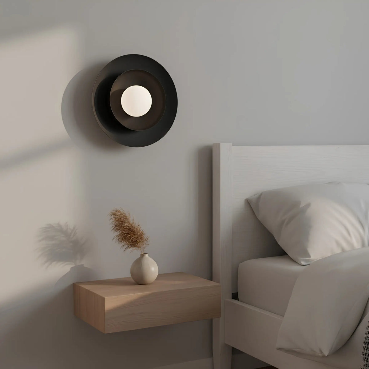 Emibig Poppi Vägglampa 30x30 cm, Svart