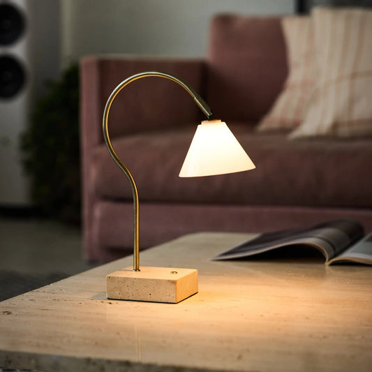 Halo Design Question Portabel Bordslampa, Antikmässing Opalglas