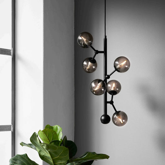 Halo Design Atom Taklampa Vertikal, Smoke/Svart