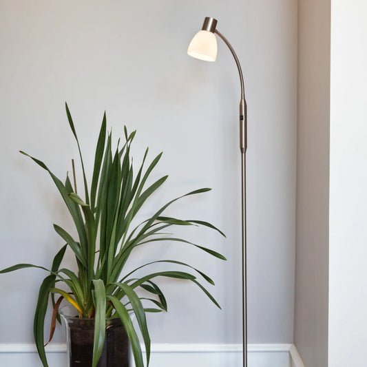 Halo Design Hudson Golvlampa 1 Ljuskälla, Svart/Chrom