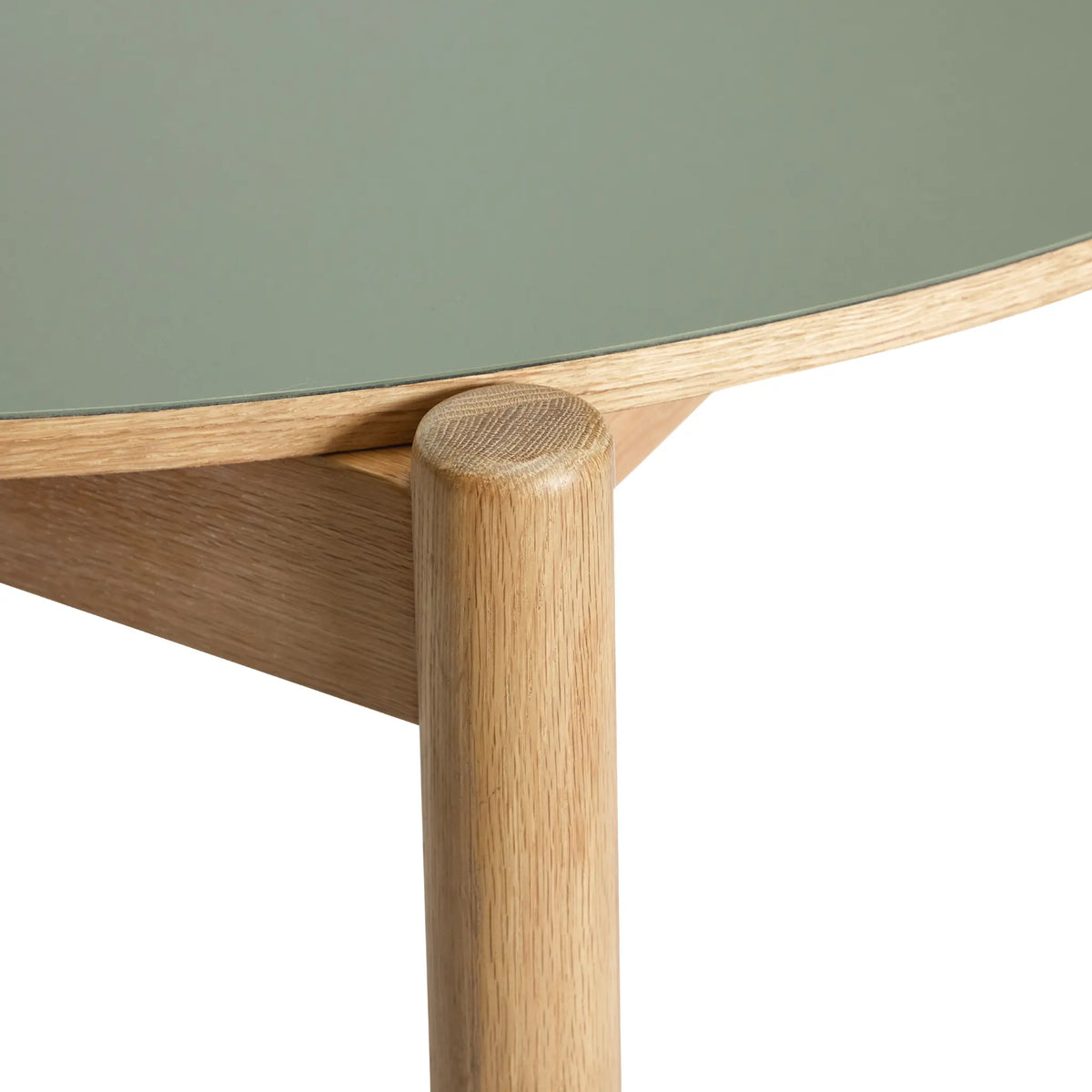 Hübsch Oblique Matbord Runt Ø115 cm, Olivgrön