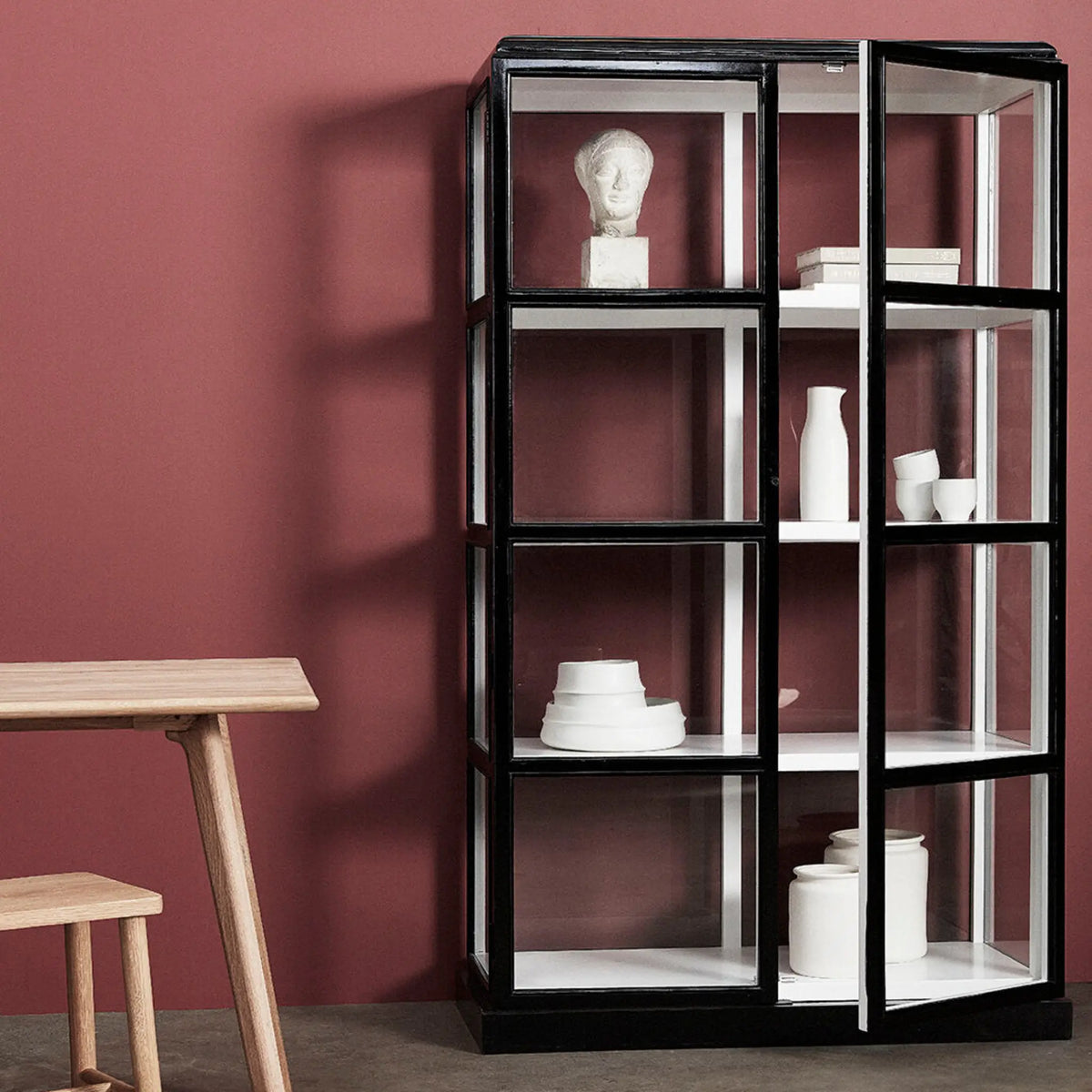 Hübsch Display Vitrinskåp 187 cm, Svart/Vit