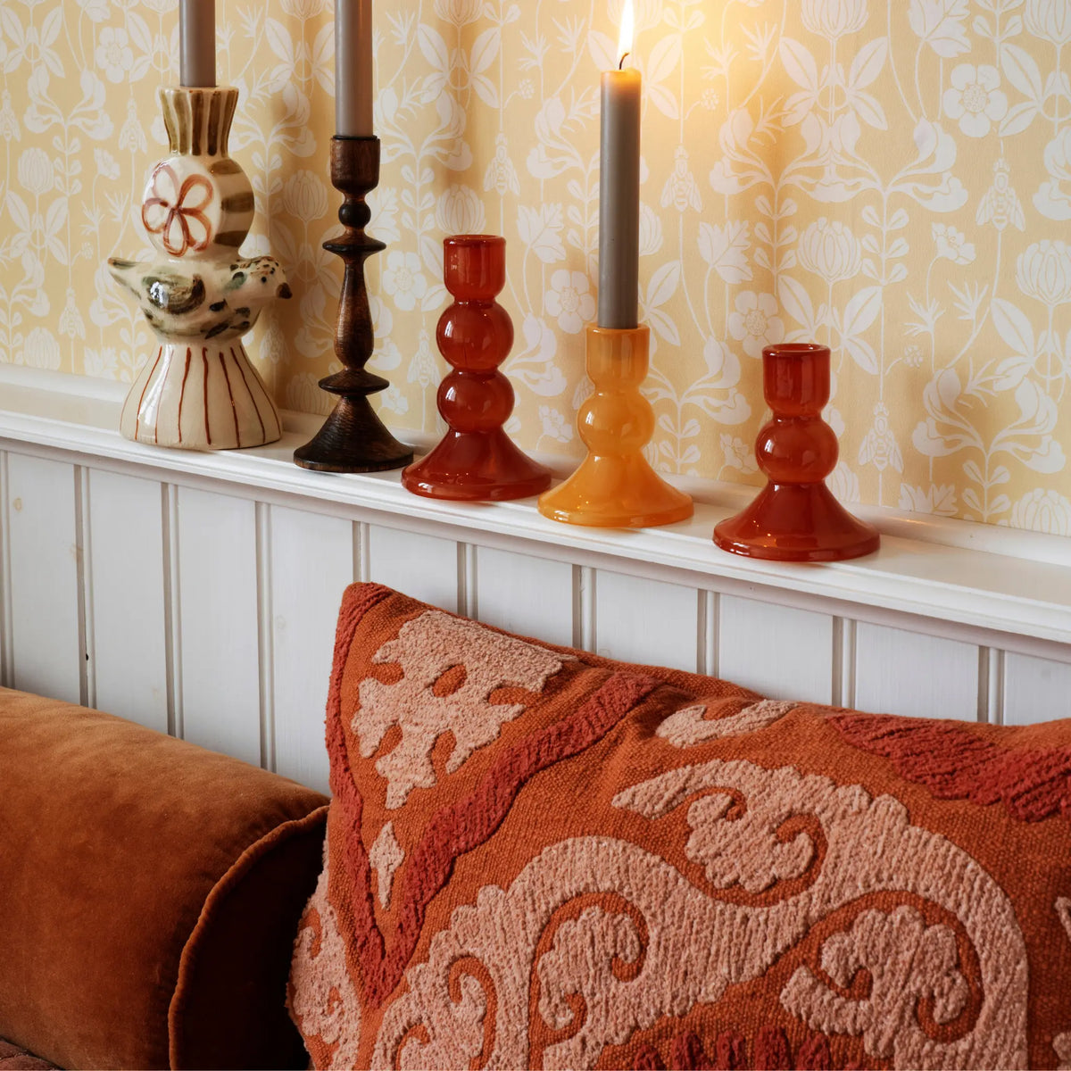 Madam Stoltz Suzani Kuddfodral Broderat 2-Pack 40x60 cm, Orange/Dusty Rose