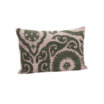 Madam Stoltz Suzani Kuddfodral Broderat 2-Pack 40x60 cm, Lila/Grön