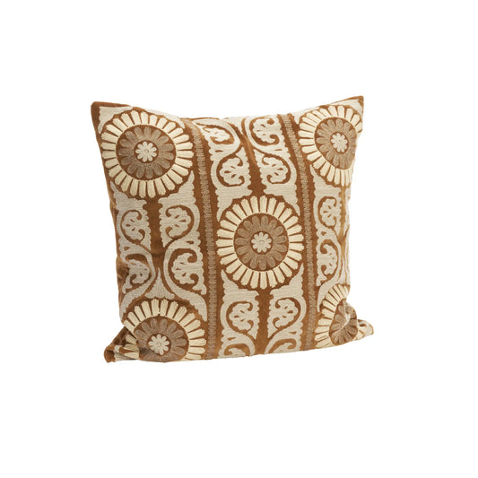 Madam Stoltz Suzani Kuddfodral Broderat 2-Pack 50x50 cm, Karamell/Offwhite