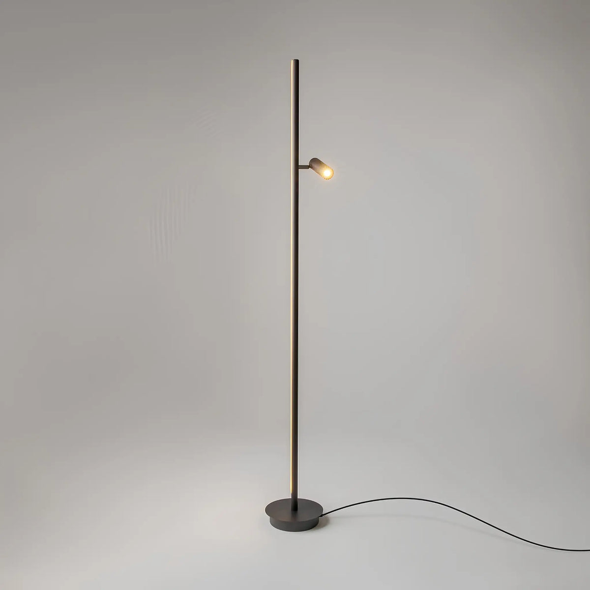 Maytoni Thin Golvlampa, Svart